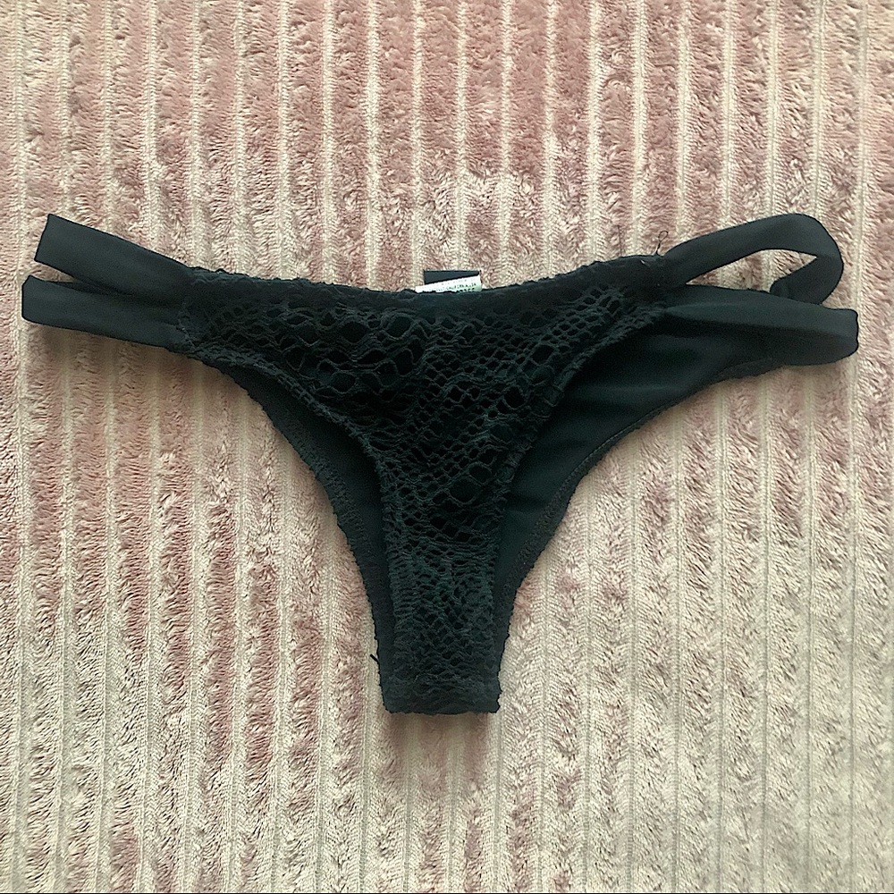 🖤S Hurley Black Lace Cheeky Bikini Bottom🖤